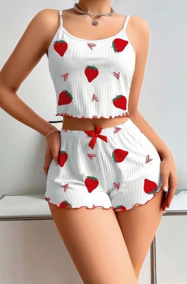Arias Closet Penye Kumaş Çilek Desen Beyaz Şortlu Takım