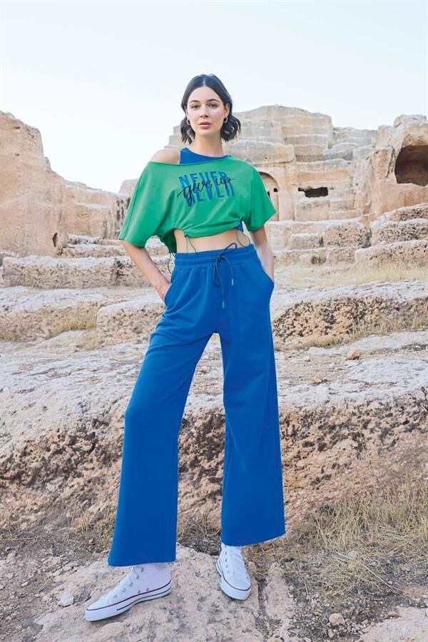 Arias Closet Kısa Kollu ''Never Give Up'' 3'lü Crop Eşofman Takımı