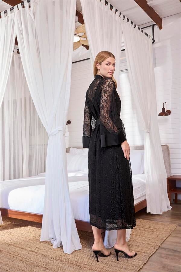 Arias Closet %100 Viskon Dantelli ve Dekolteli Saten Sabahlık Takımı