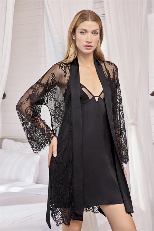 Arias Closet Dantelli Tüllü ve Dekolteli Saten Sabahlık Takımı