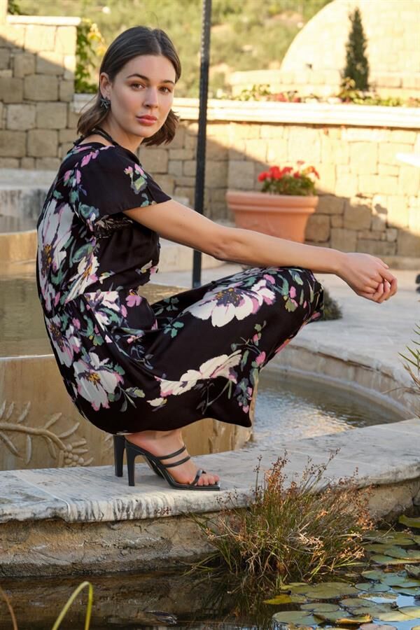 Arias Closet Çiçek ve Yaprak Desenli Önü Düğmeli Elbise