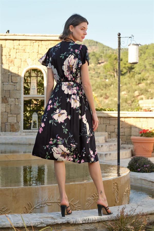 Arias Closet Çiçek ve Yaprak Desenli Önü Düğmeli Elbise
