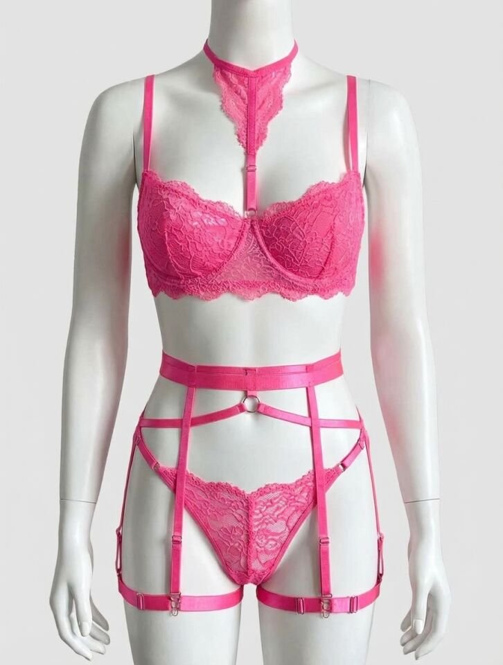 Fuşya Dantel İşlemeli Fantezi Dolgulu Sütyen Takımı