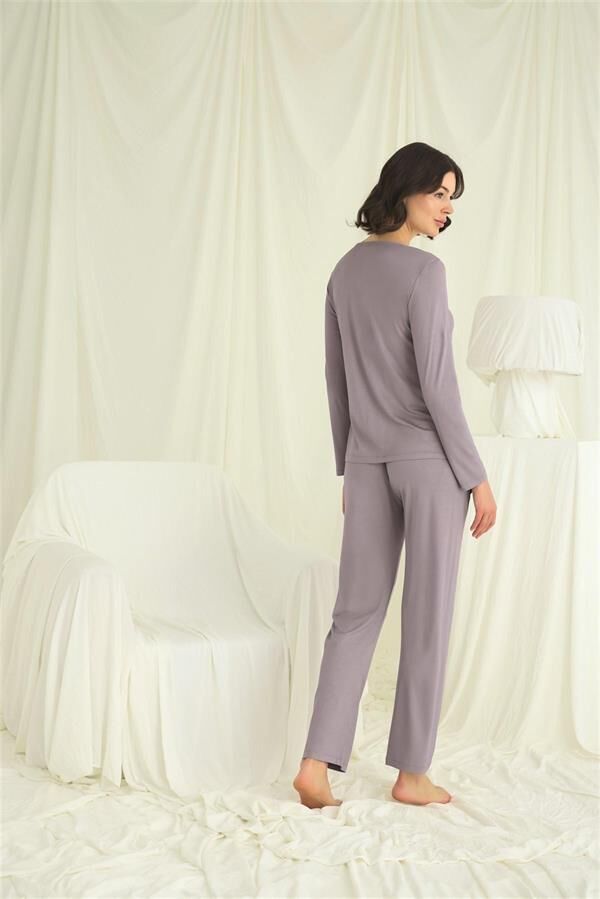 Arias Closet Yakası Kolu ve Omzu Dantelli Boydan Düğmeli Pijama Takımı