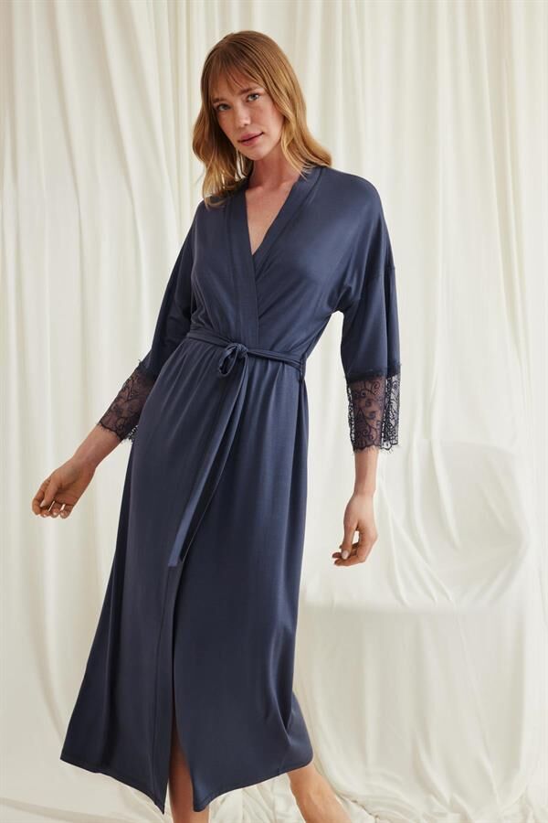 Arias Closet Dantelli ve Kuşaklı Sabahlık