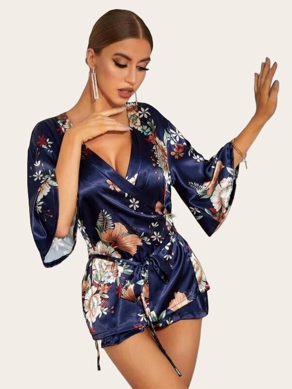 Arias Closet Çiçek Desenli Mavi Mini Saten Gecelik Sabahlık