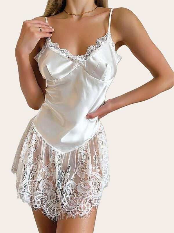 Arias Closet Beyaz İnce Askılı Dantel İşlemeli Saten Gecelik