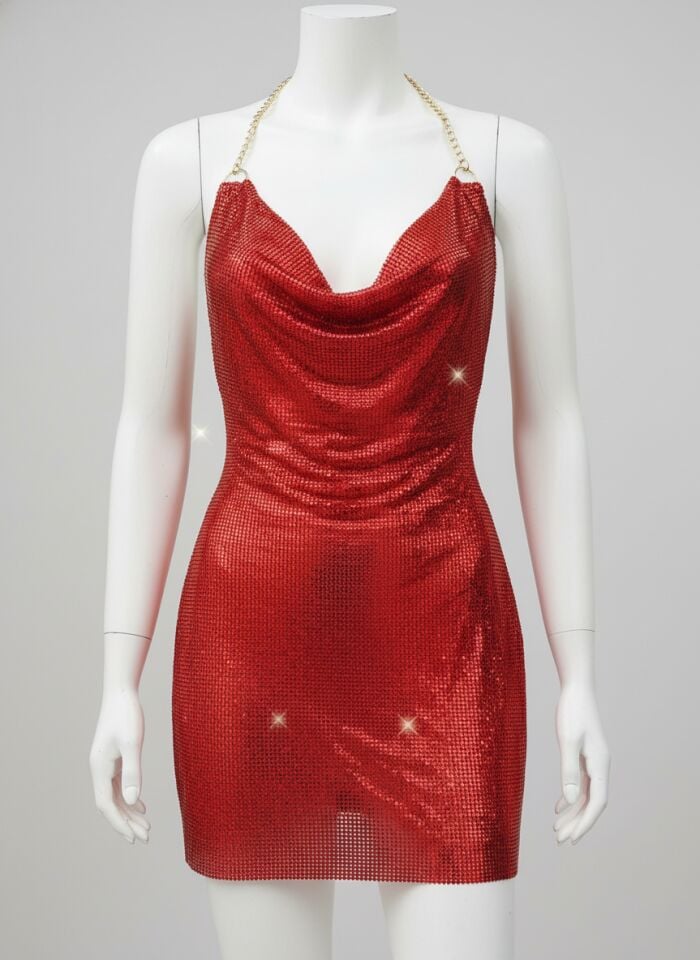 Arias Closet Özel Tasarım Kırmızı Boyundan Bağlamalı Zincir Detaylı Parlak Mini Club Elbisesi