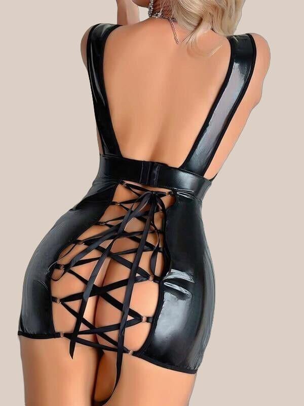 Siyah Arkası İp Dekolteli Mini Fantezi Parlak Deri Elbise