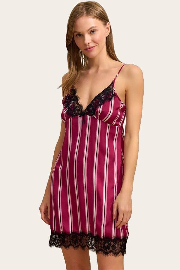 Saten Çizgili İp Askılı Dantelli Kısa Gecelik