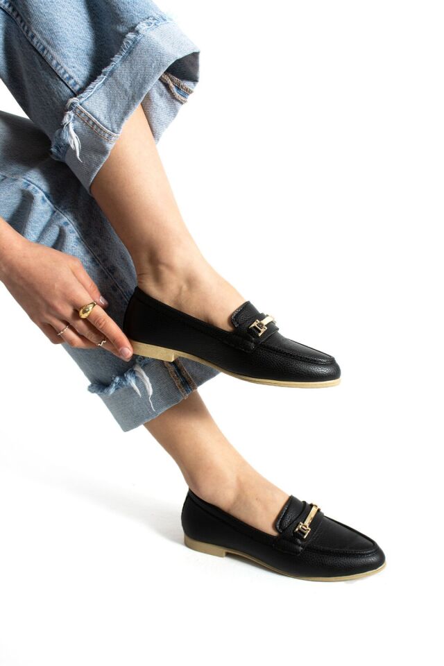 Kadın Siyah Toka Detaylı Şık Rahat Hafif Rahat Günlük Ayakkabı