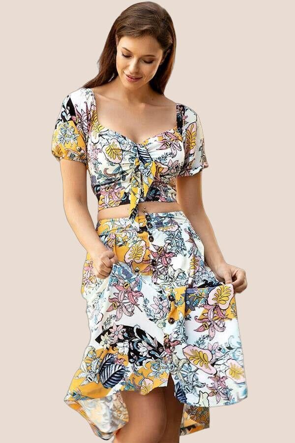Dokuma Önden Bağlamalı Çiçek Baskılı Omuzu Düşük Büstiyer ve Önden Düğmeli Etek Takım