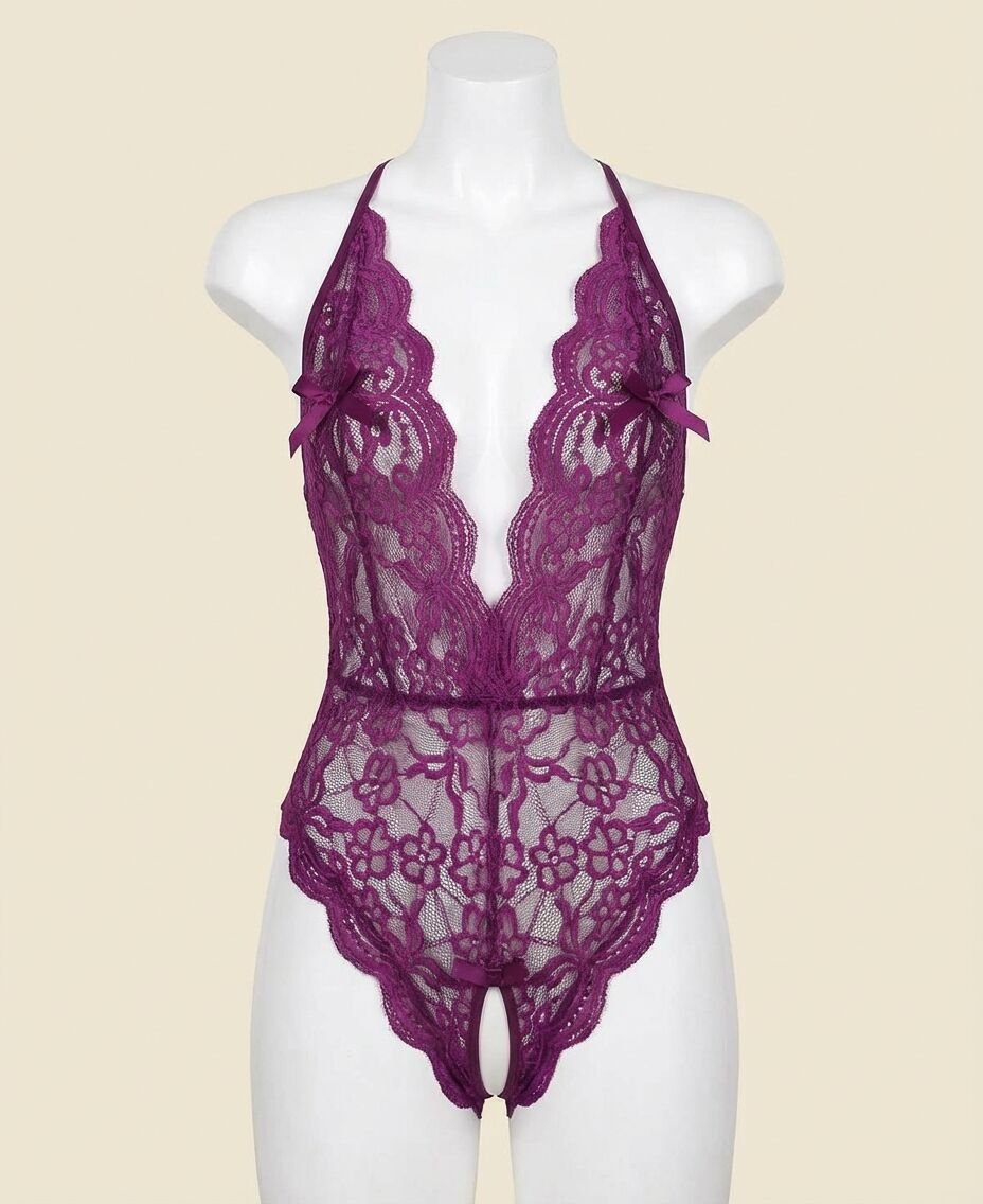 Mor Özel Bölgesi Açık Dantel İşlemeli Fantezi Body