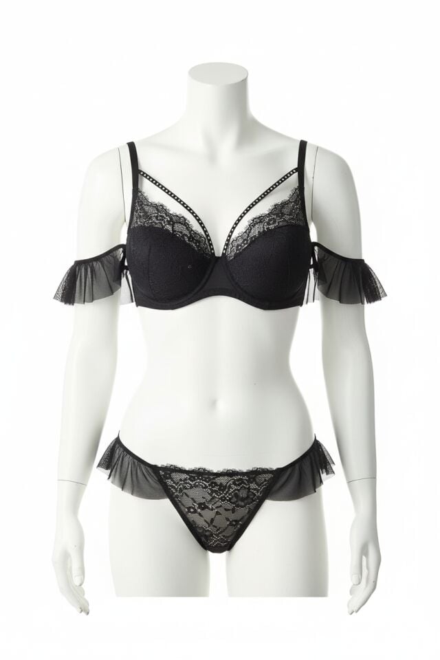 Arias Closet Balenli Destekli Dolgulu Yaka Detaylı Çıkabilen Kol Aksesuarlı Taşlı Dantelli Sütyen ve Slip Takım