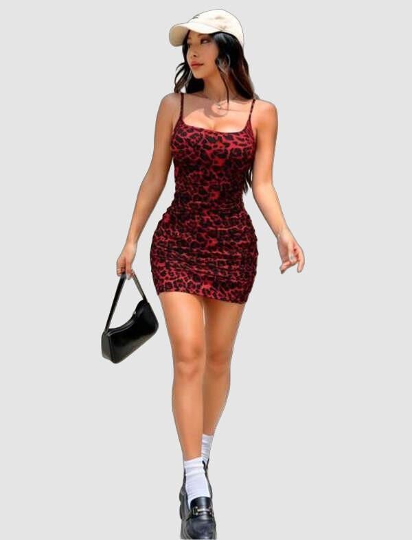 Arias Closet Kırmızı Leopar Desenli Büzgülü Fantezi Elbise