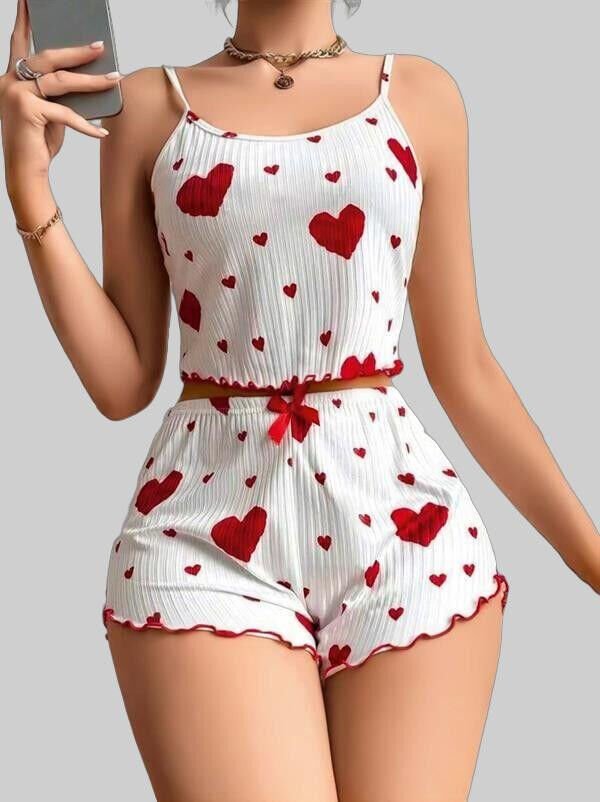 Arias Closet Pamuklu Beyaz Üstüne Kırmızı Kalp Desenli Askılı Şortlu Pijama Takımı