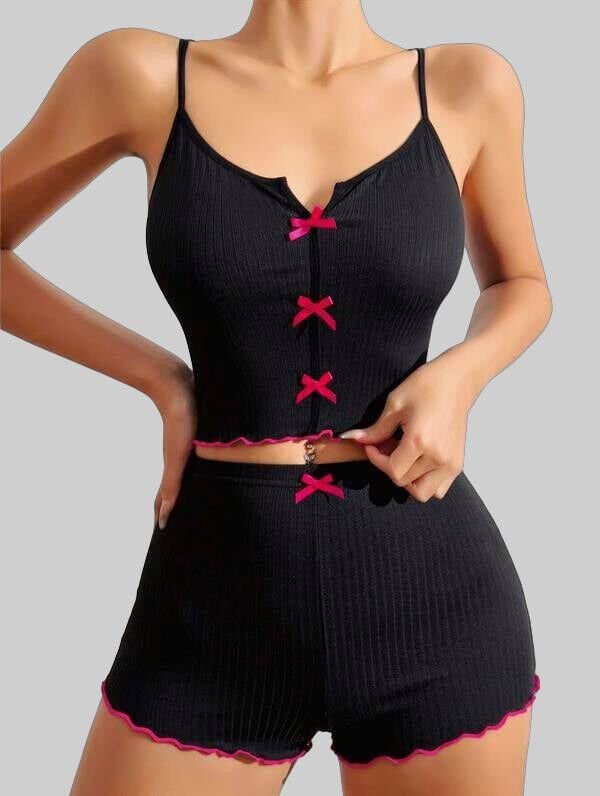 Arias Closet Pamuklu Siyah Üstüne Pembe Kurdelalı Fitilli Askılı Şortlu Pijama Takımı