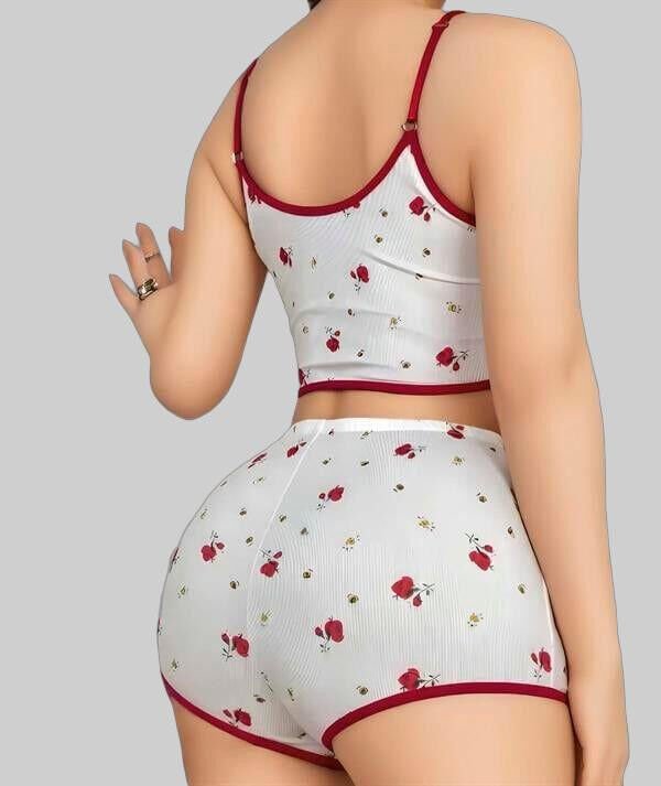 Arias Closet Pamuklu Beyaz Üstüne Kırmızı Gül Desen Fitilli Askılı Şortlu Pijama Takımı