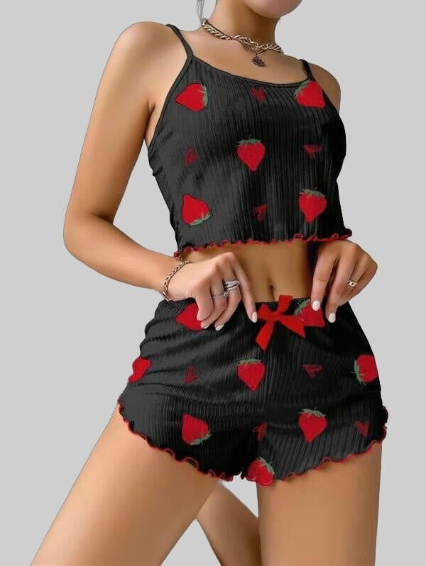 Arias Closet Pamuklu Siyah Üstüne Çilek Desen Fitilli Askılı Şortlu Pijama Takımı