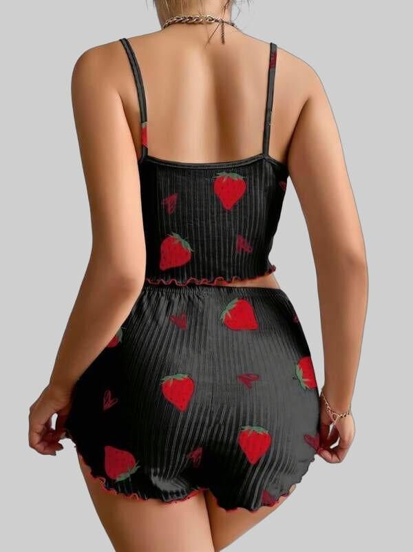 Arias Closet Pamuklu Siyah Üstüne Çilek Desen Fitilli Askılı Şortlu Pijama Takımı