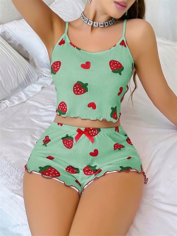Arias Closet Pamuklu Yeşil Üstüne Çilek Desen Fitilli Askılı Şortlu Pijama Takımı