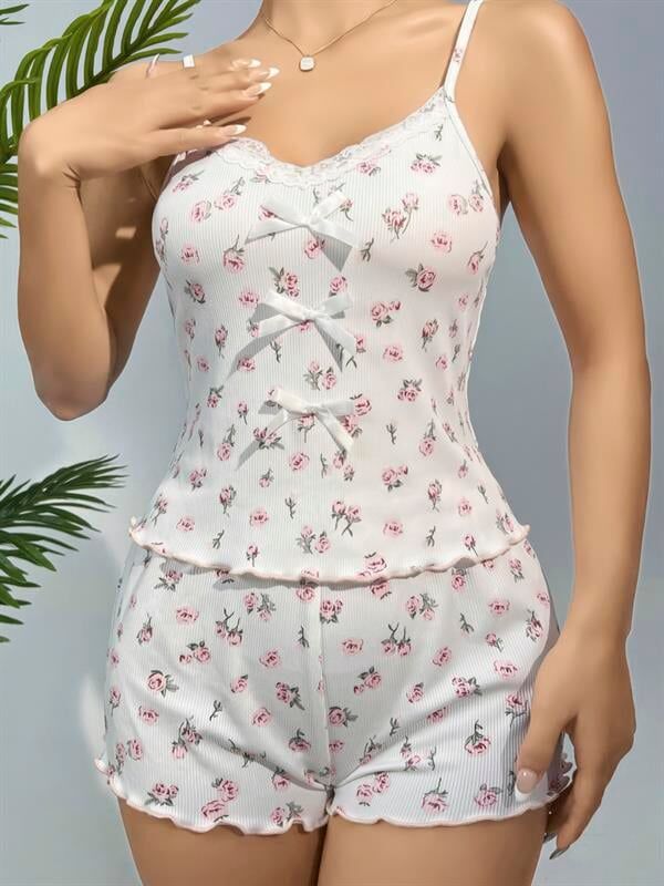 Arias Closet Pamuklu Beyaz Üstüne Çiçek Desen Fitilli Askılı Şortlu Pijama Takımı
