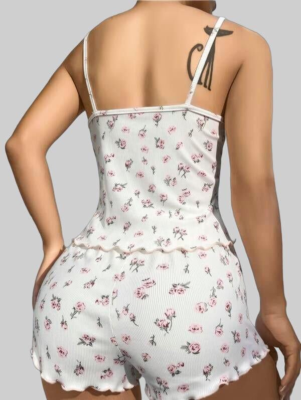 Arias Closet Pamuklu Beyaz Üstüne Çiçek Desen Fitilli Askılı Şortlu Pijama Takımı