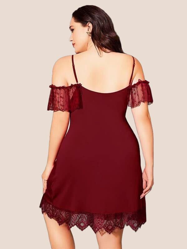 Büyük Beden Bordo Dantel İşlemeli İnce Askılı Gecelik