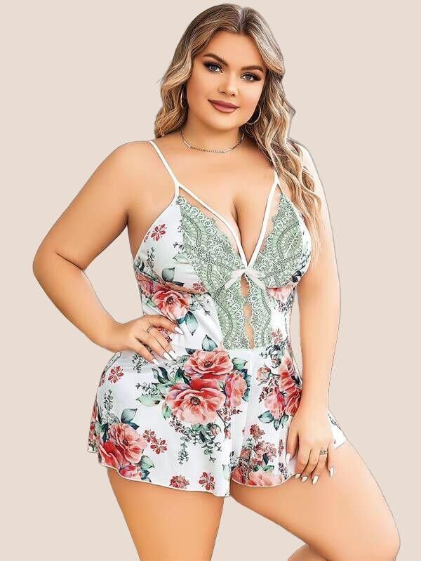 Büyük Beden Beyaz Üstüne Çiçek Desenli Dantel İşlemeli İnce Askılı Şort Gecelik