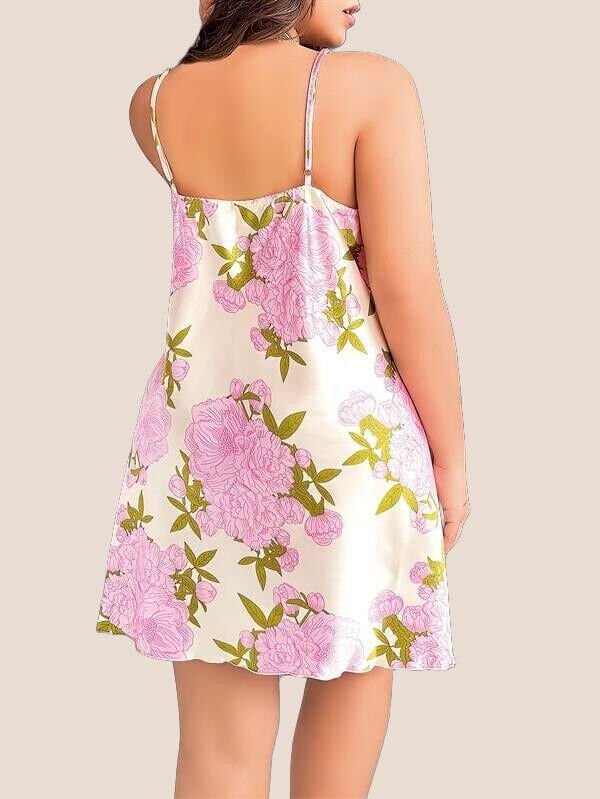 Büyük Beden Saten Çiçek Desenli Dantel İşlemeli Yırtmaçlı İnce Askılı Gecelik