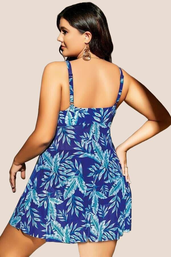 Büyük Beden Mavi Üstüne Yaprak Desenli Yırtmaçlı Gecelik