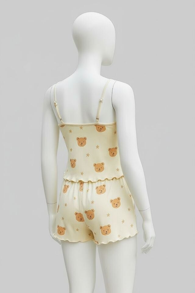 Arias Closet Pamuklu Ayıcık Desenli Yıldızlı Krem İnce Askılı Şortlu Pijama Takımı