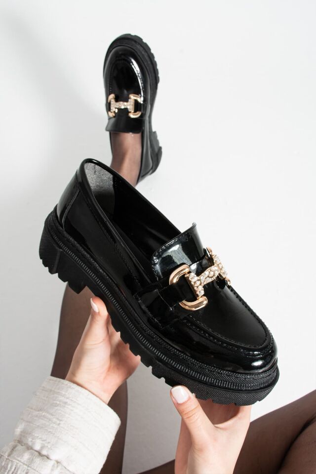 Loafer Günlük Kadın Parlak Siyah Taş Detaylı Rahat Ayakkabı