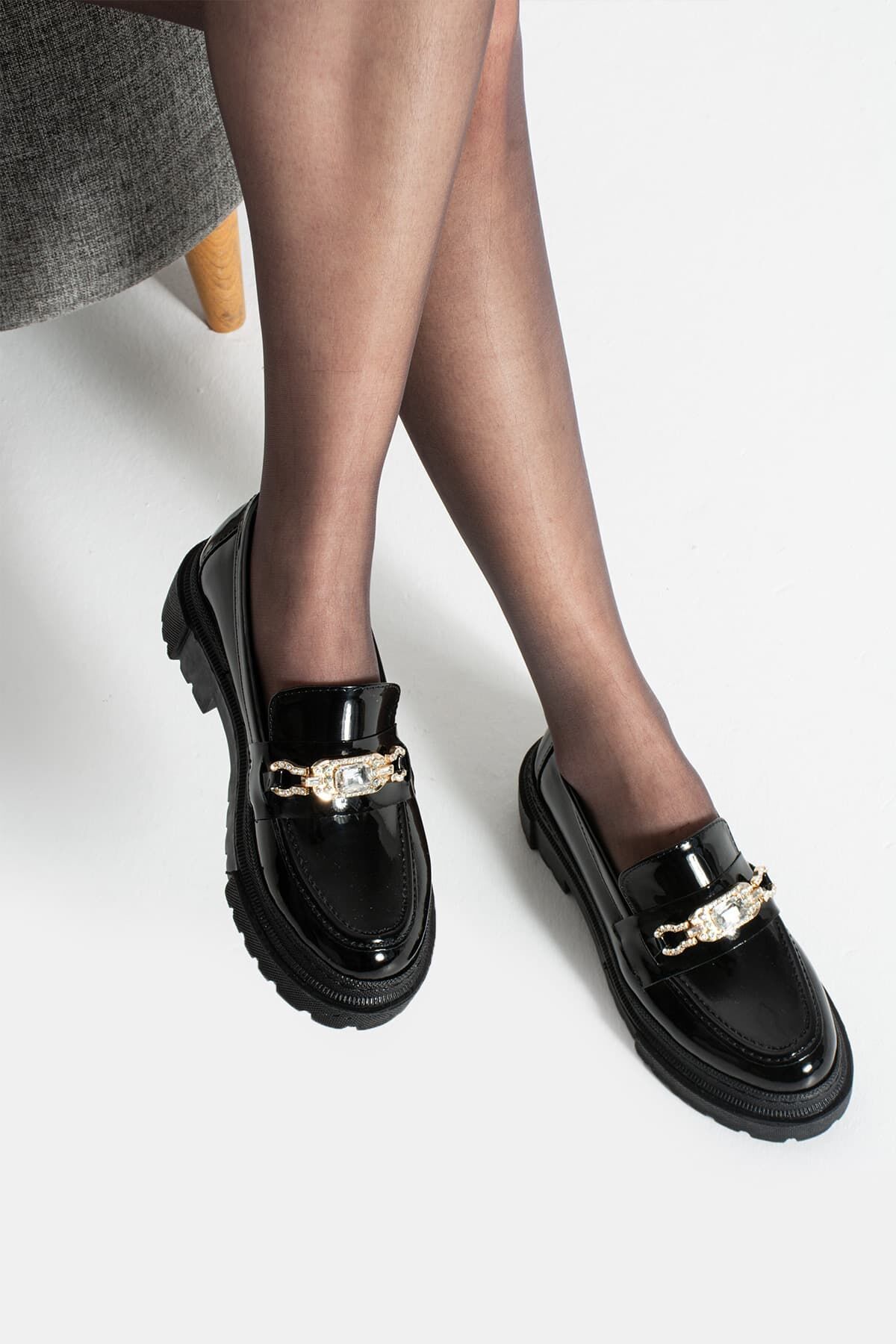 Loafer Günlük Kadın Parlak Siyah Taş Detaylı Rahat Ayakkabı