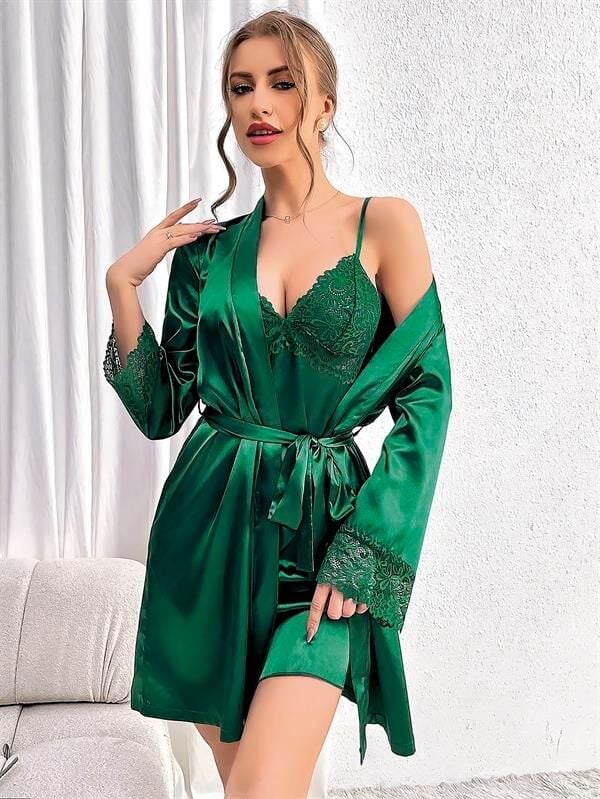 Arias Closet Özel Tasarım Dantel İşlemeli Göğüs Dekolteli Sabahlıklı 2'li Yeşil Saten Gecelik Takımı