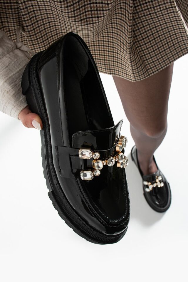 Loafer Günlük Kadın Parlak Siyah Taş Detaylı Rahat Ayakkabı