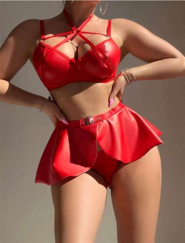 Arias Closet Özel Tasarım Kırmızı Etekli Fantezi Deri Şık Elbise