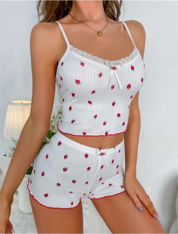 Arias Closet Beyaz Çilek Desenli Askılı Şortlu Pijama Takımı