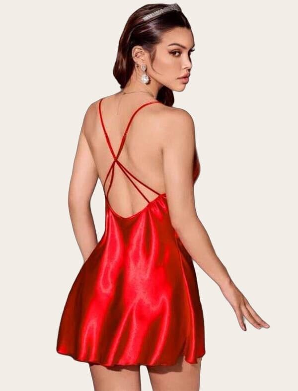 Arias Closet Kırmızı Dantel İşlemeli İnce Askılı Sırt Dekolteli Saten Mini Gecelik