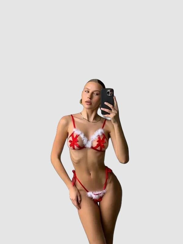 Arias Closet Yılbaşı Özel Tasarım Kırmızı Tüy İşlemeli Fantezi Sütyen String Takımı