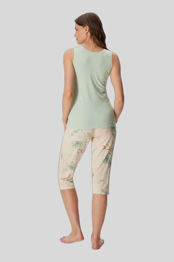 Kadın Atlet ve Kapri Pantolon Takım