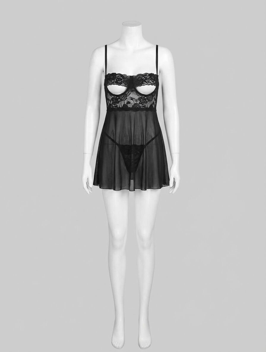 Siyah Dantel İşlemeli Göğüs Dekolteli Fantezi String Tül Gecelik Takımı