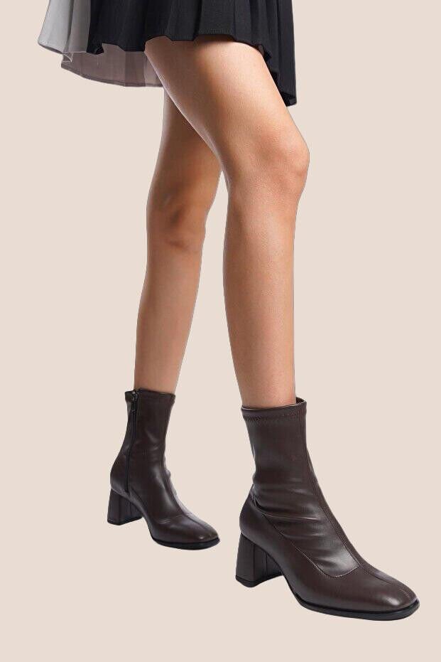 Streç Bilekli Fermuarlı Küt Kalıp Topuklu Kahverengi Deri Kadın Bot