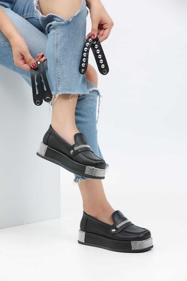 Günlük Siyah Ayakkabı