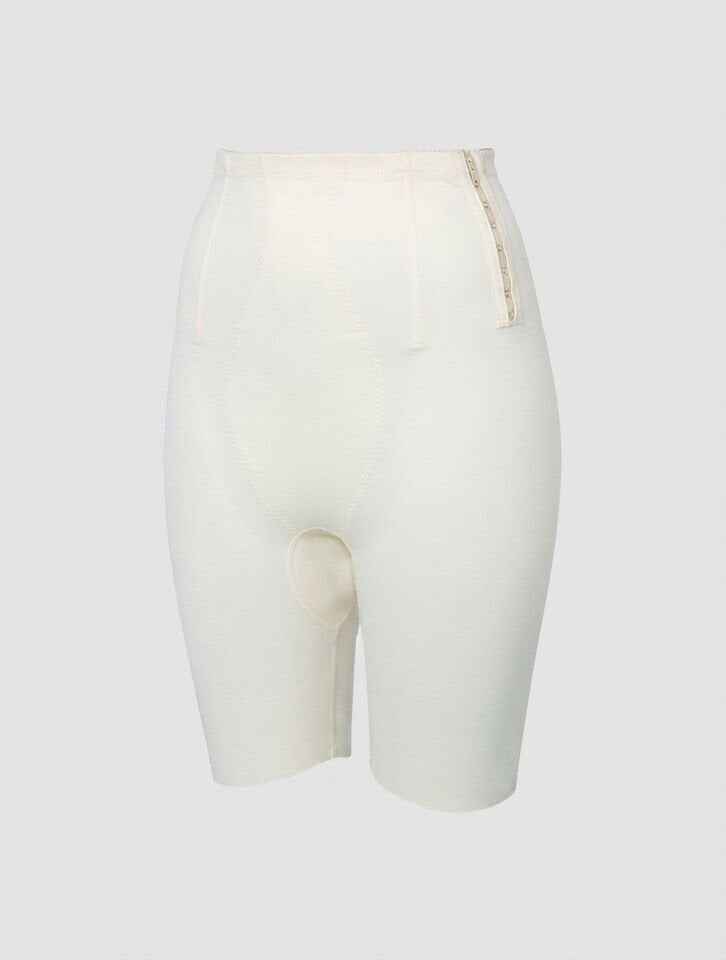 AGRAFLI SHORT KORSE (KAYMAZ SİLİKON BANTLI)