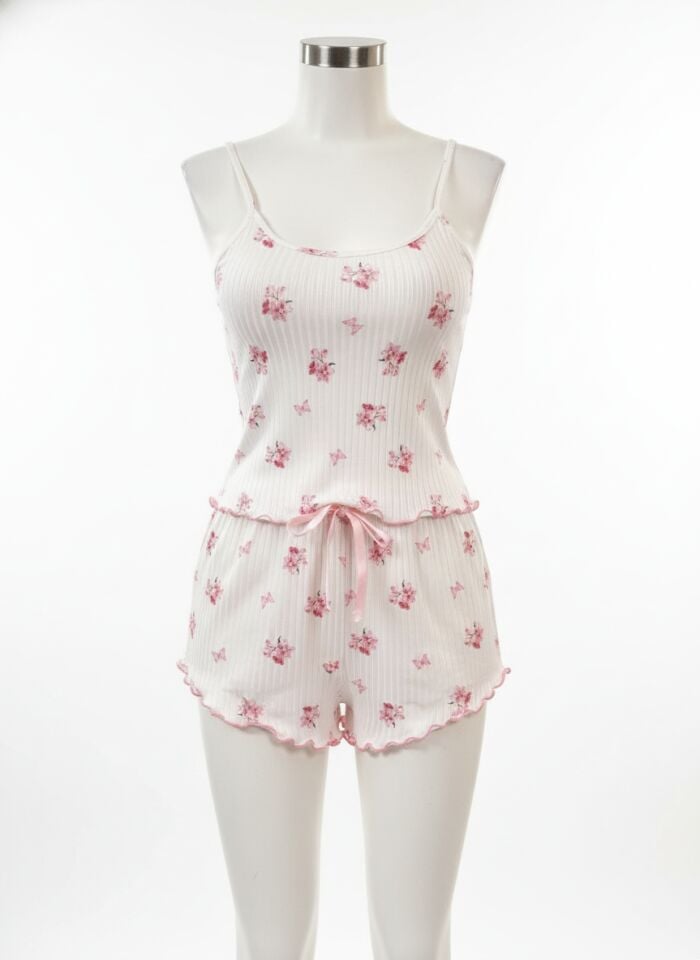 Beyaz Üstüne Çiçek Desenli Fitilli Askılı Şortlu Pijama Takımı