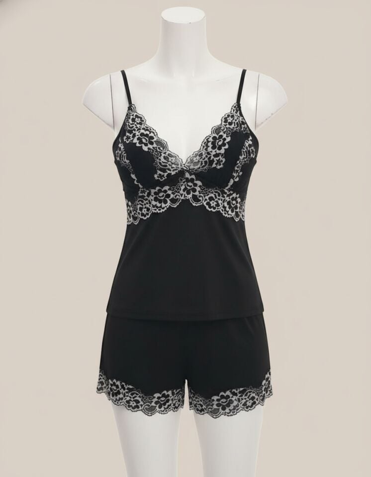 Arias Closet Beyaz Dantel İşlemeli Siyah İnce Askılı Saten Şortlu Takım