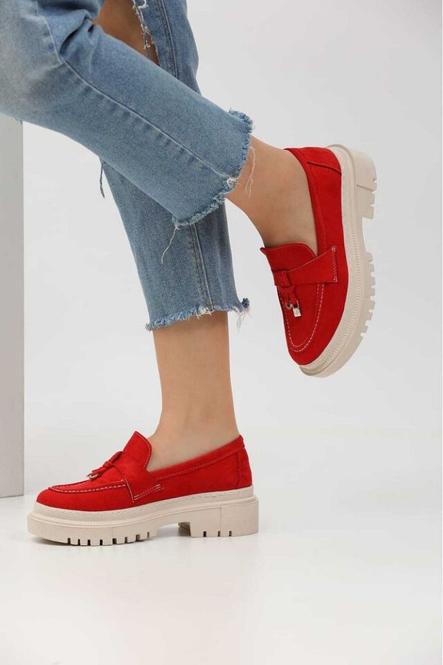 Loafer Kadın Süet Kırmızı Tokalı Günlük Ayakkabı