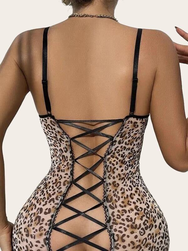 Transparan Leopar Tül Arkası Çapraz İpli Fantezi Gecelik