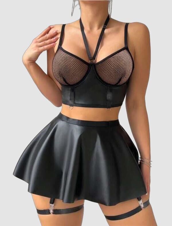 Siyah Etekli Pileli Jartiyer Görünümlü Fileli Fantezi Deri Elbise